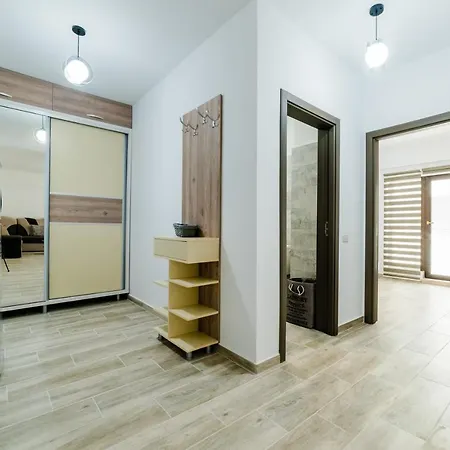 Derya - Mamaia Nord Apartament *