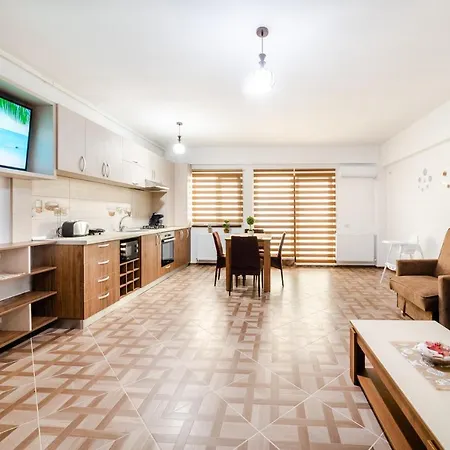 Derya - Mamaia Nord Apartament *